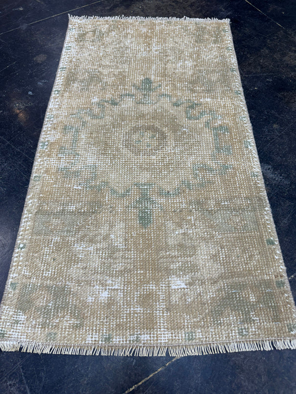 Turkish Yastik Rug 1'6" x 2'9" #23767