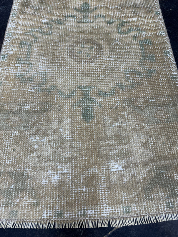 Turkish Yastik Rug 1'6" x 2'9" #23767