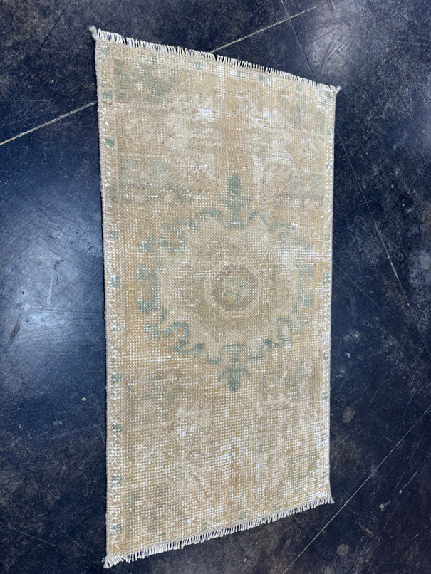Turkish Yastik Rug 1'6" x 2'9" #23767