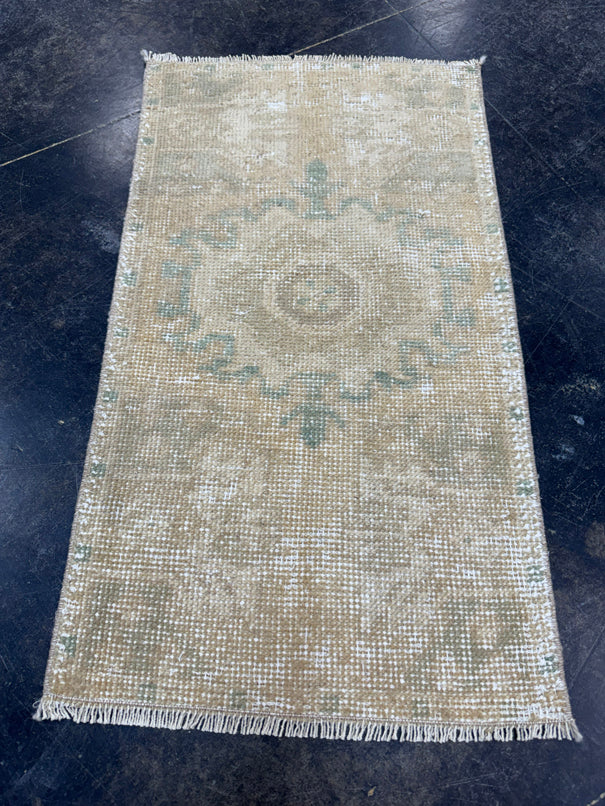 Turkish Yastik Rug 1'6" x 2'9" #23767