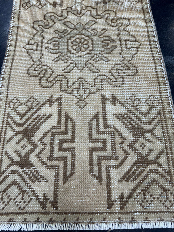Turkish Yastik Rug 1'6" x 3' #23768