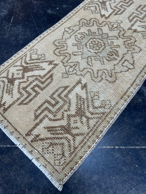 Turkish Yastik Rug 1'6" x 3' #23768