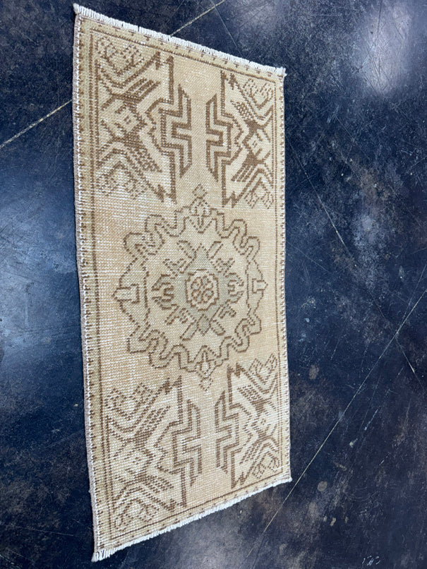 Turkish Yastik Rug 1'6" x 3' #23768