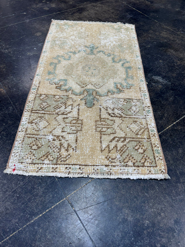 Turkish Yastik Rug 1'6" x 2'10" #23765