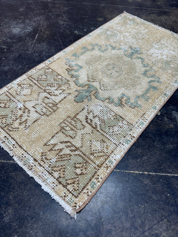 Turkish Yastik Rug 1'6" x 2'10" #23765