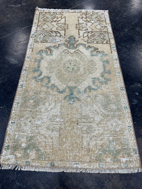 Turkish Yastik Rug 1'6" x 2'10" #23765