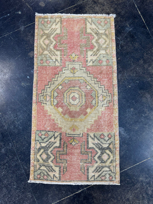 Turkish Yastik Rug 1'6" x 2'11" #23764