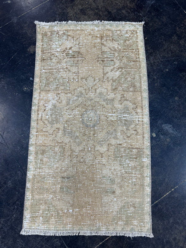 Turkish Yastik Rug 1'6" x 2'8" #23762