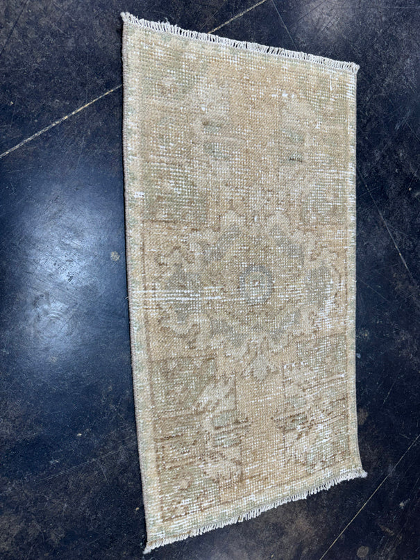 Turkish Yastik Rug 1'6" x 2'8" #23762