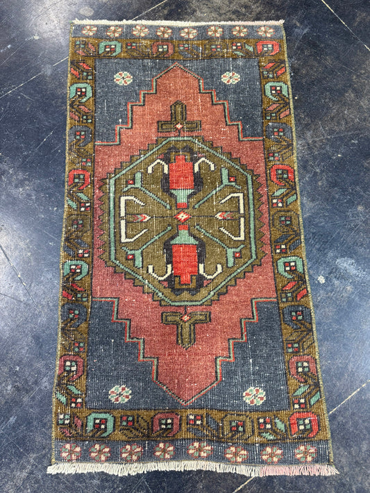 Turkish Yastik Rug 1'7" x 3' #23758