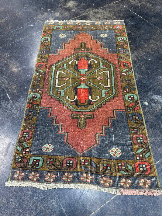 Turkish Yastik Rug 1'7" x 3' #23758