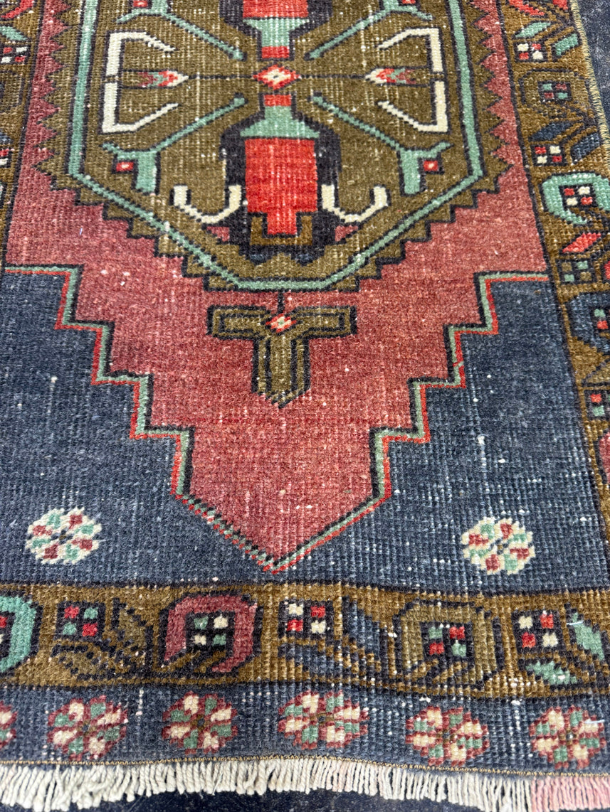 Turkish Yastik Rug 1'7" x 3' #23758