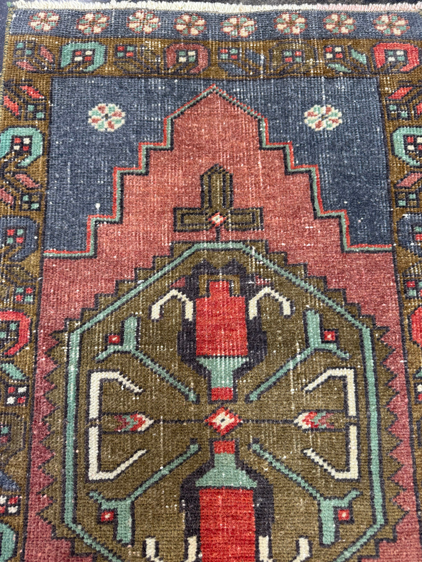 Turkish Yastik Rug 1'7" x 3' #23758