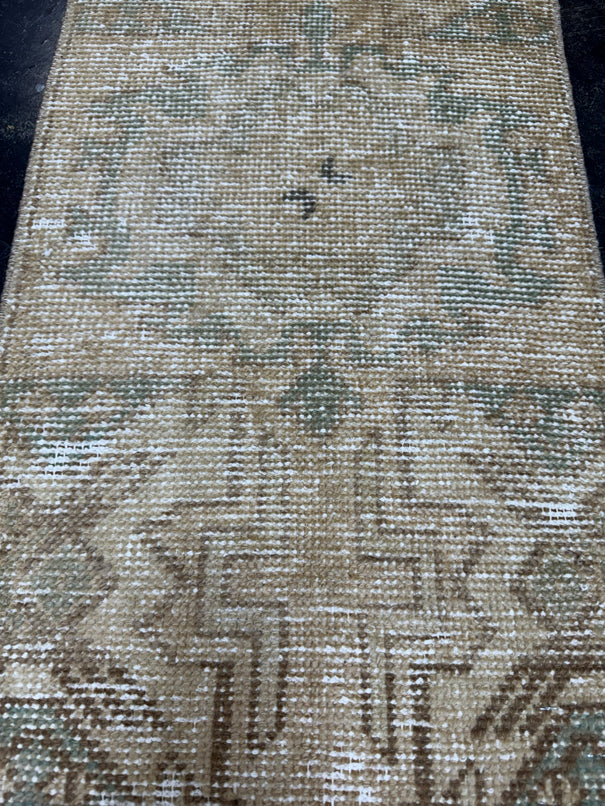 Turkish Yastik Rug 1'5" x 2'9" #23739