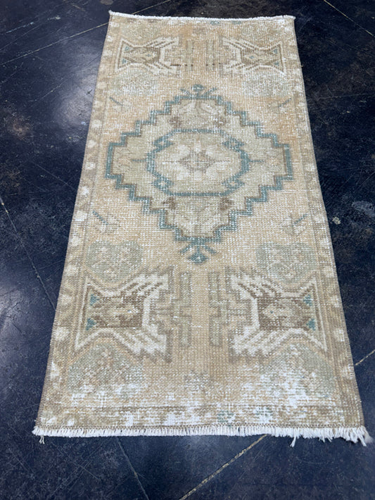 Turkish Yastik Rug 1'6" x 2'9" #23741