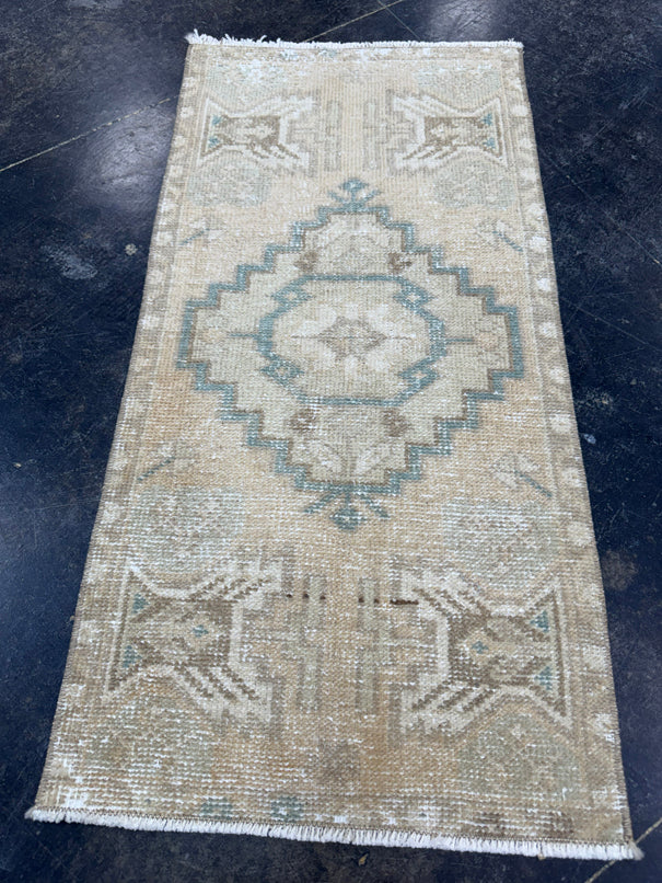 Turkish Yastik Rug 1'6" x 2'9" #23741