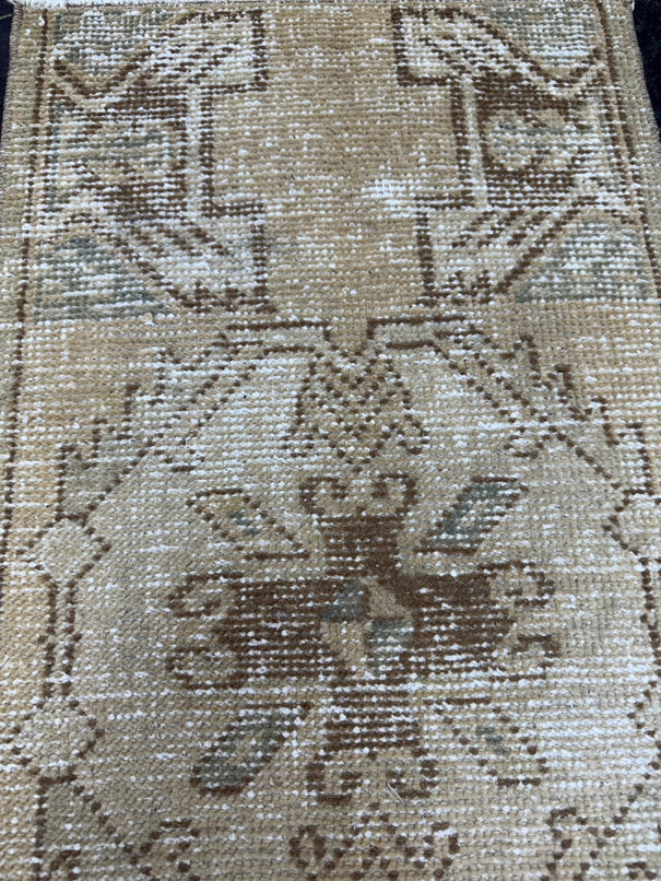 Turkish Yastik Rug 1'5" x 2'11" #23740