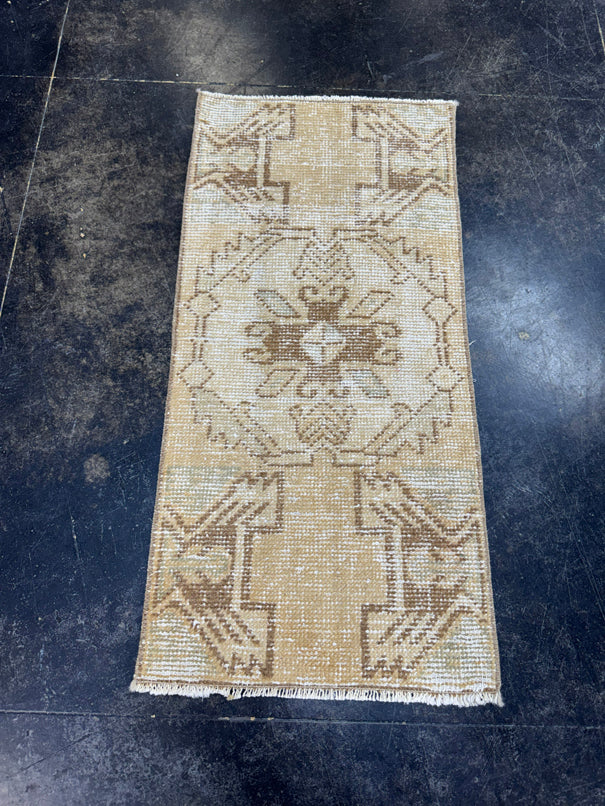 Turkish Yastik Rug 1'4" x 2'10" #23745
