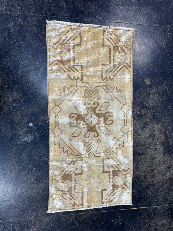 Turkish Yastik Rug 1'4" x 2'10" #23745