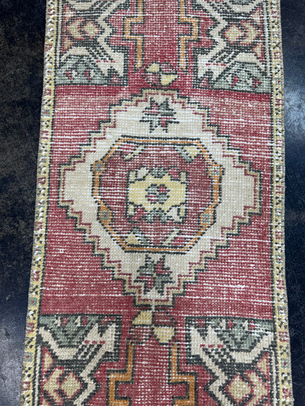 Turkish Yastik Rug 1'4" x 2'10" #23746