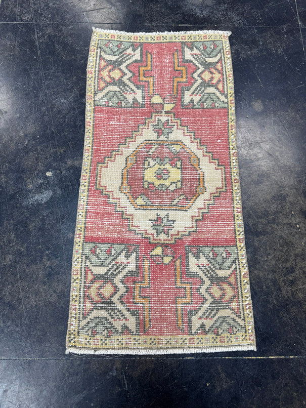 Turkish Yastik Rug 1'4" x 2'10" #23746