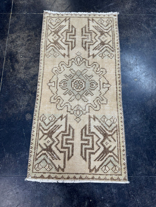 Turkish Yastik Rug 1'6" x 3'1" #23747