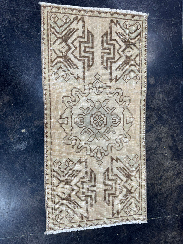 Turkish Yastik Rug 1'6" x 3'1" #23747