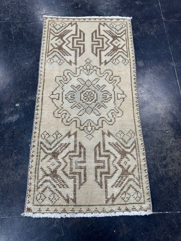 Turkish Yastik Rug 1'6" x 3'1" #23747