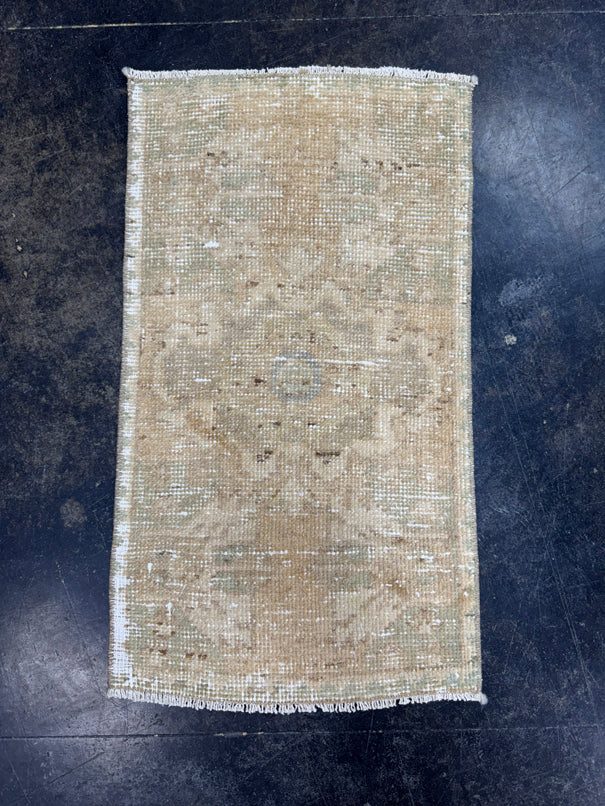 Turkish Yastik Rug 1'6" x 2'8" #23748