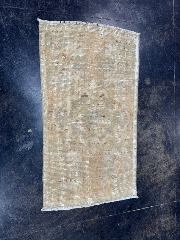Turkish Yastik Rug 1'6" x 2'8" #23748