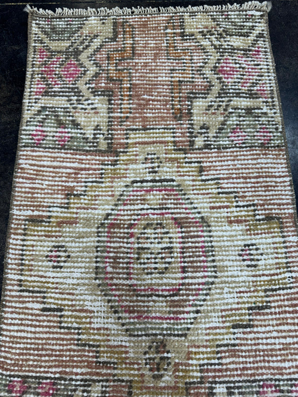 Turkish Yastik Rug 1'4" x 2'10" #23749