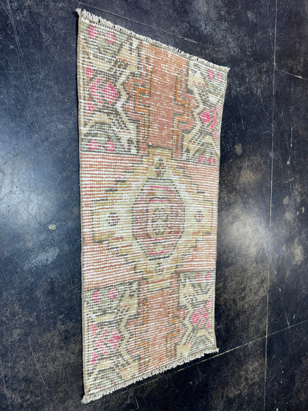 Turkish Yastik Rug 1'4" x 2'10" #23749