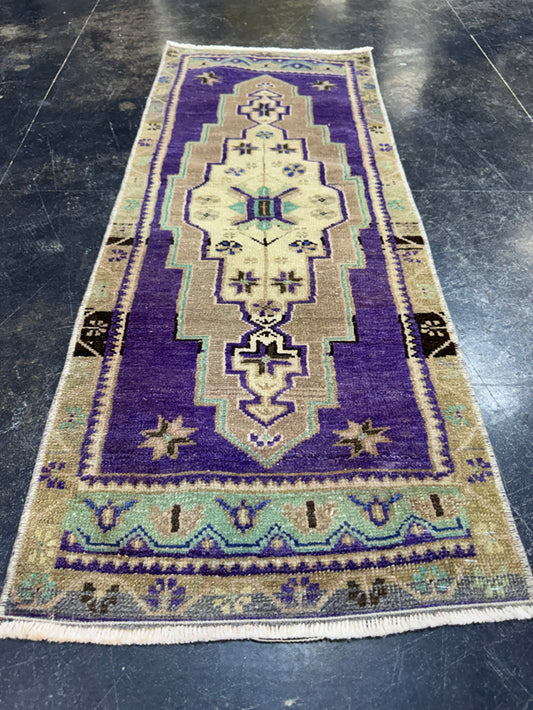 Turkish Yastik Rug 1'5" x 3'9" #23727