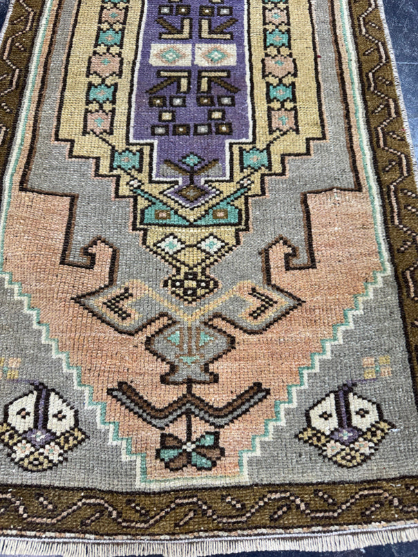 Turkish Yastik Rug 1'6" x 3'7" #23726
