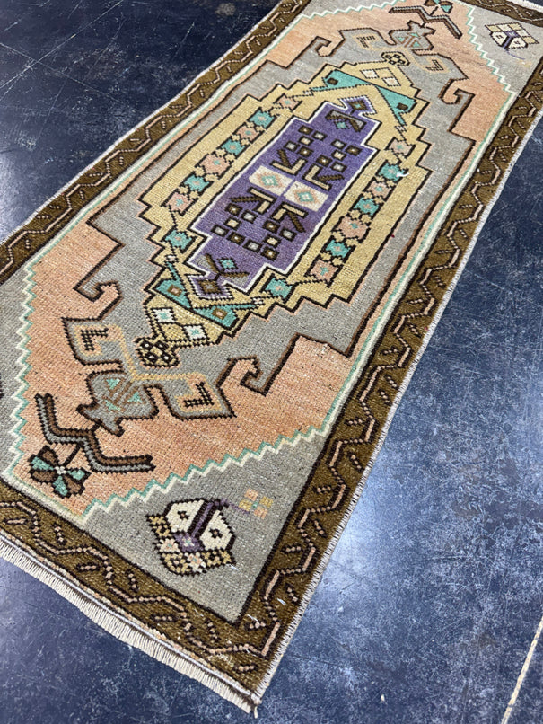 Turkish Yastik Rug 1'6" x 3'7" #23726