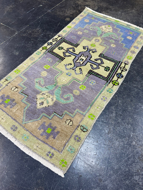 Turkish Yastik Rug 1'6" x 2'11" #23729