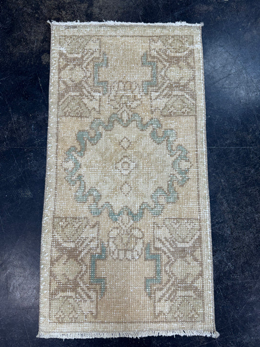 Turkish Yastik Rug 1'5" x 2'11" #237230