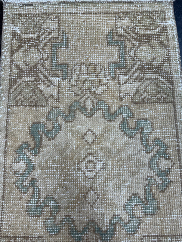 Turkish Yastik Rug 1'5" x 2'11" #237230