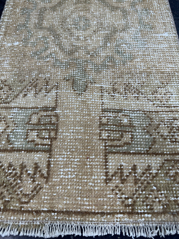 Turkish Yastik Rug 1'6" x 2'10" #23731