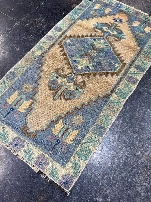 Turkish Yastik Rug 1'7" x 3' #23733