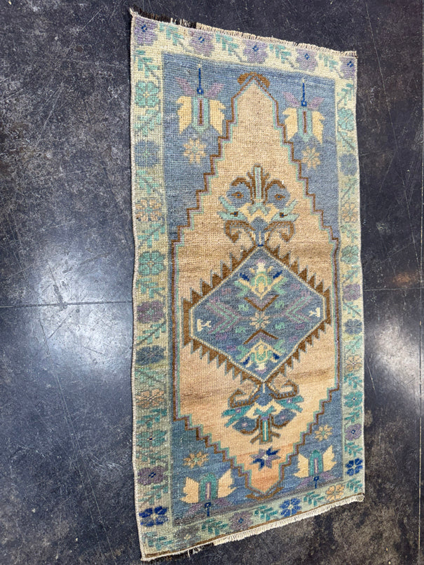 Turkish Yastik Rug 1'7" x 3' #23733