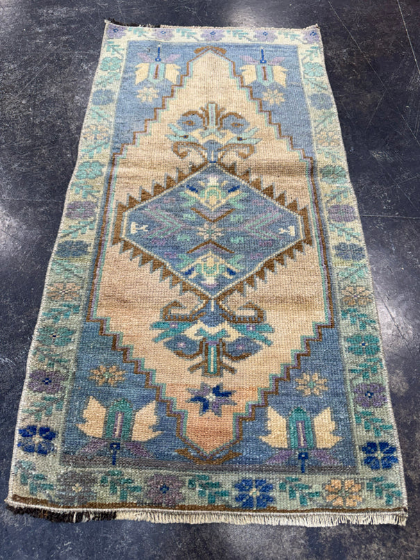 Turkish Yastik Rug 1'7" x 3' #23733
