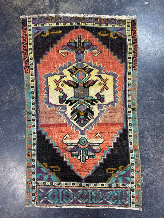 Turkish Yastik Rug 1'8" x 2'10" #23723