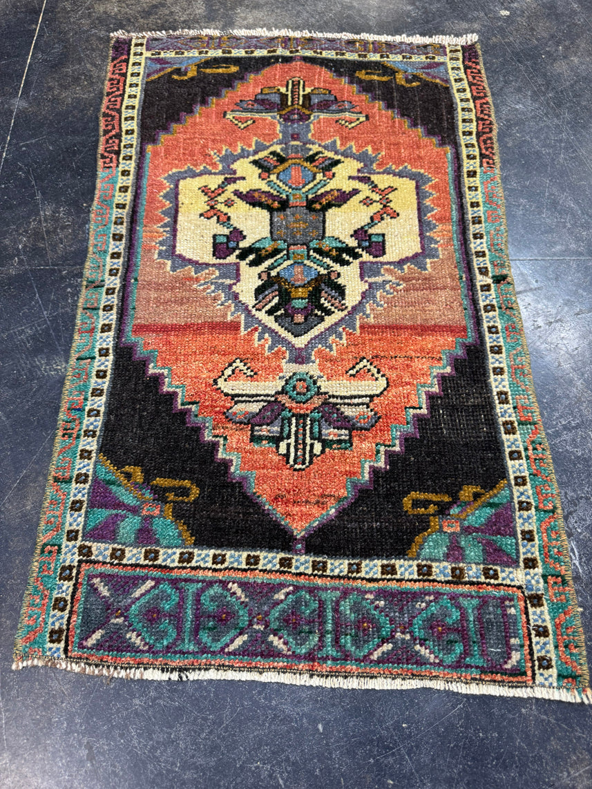 Turkish Yastik Rug 1'8" x 2'10" #23723