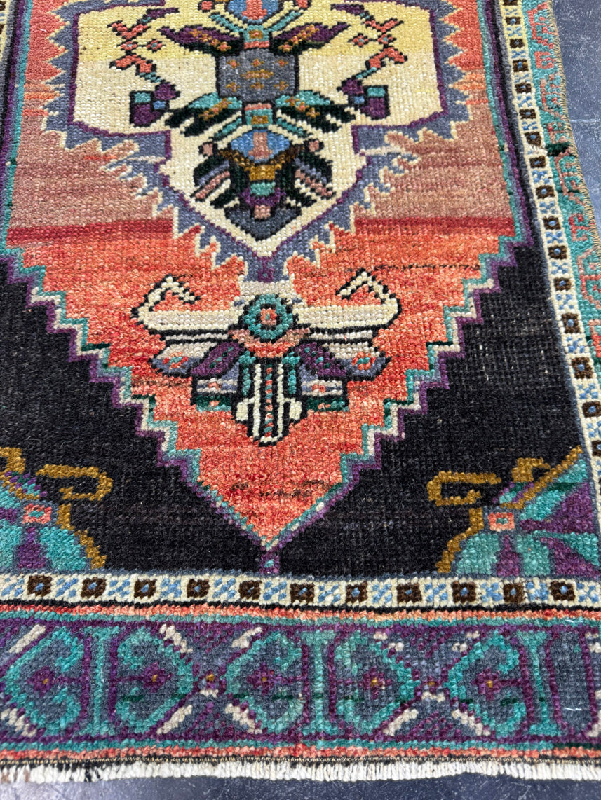Turkish Yastik Rug 1'8" x 2'10" #23723
