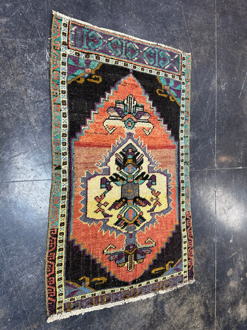 Turkish Yastik Rug 1'8" x 2'10" #23723