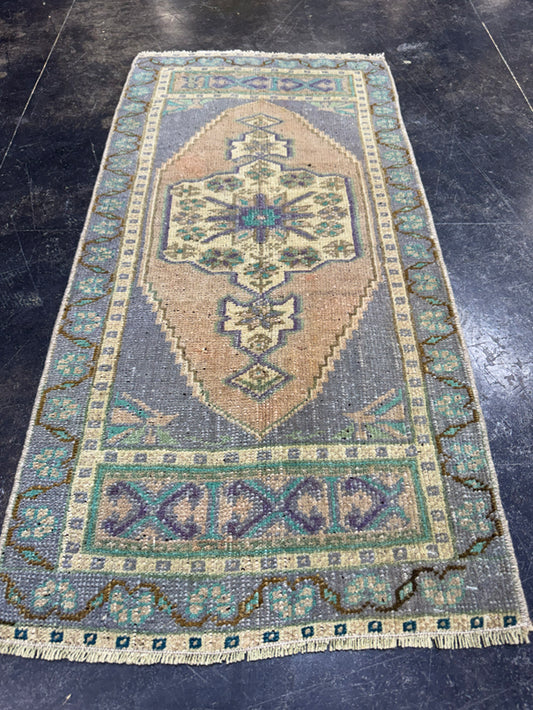 Turkish Yastik Rug 1'8" x 3'5" #23722