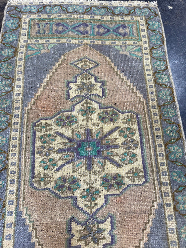 Turkish Yastik Rug 1'8" x 3'5" #23722