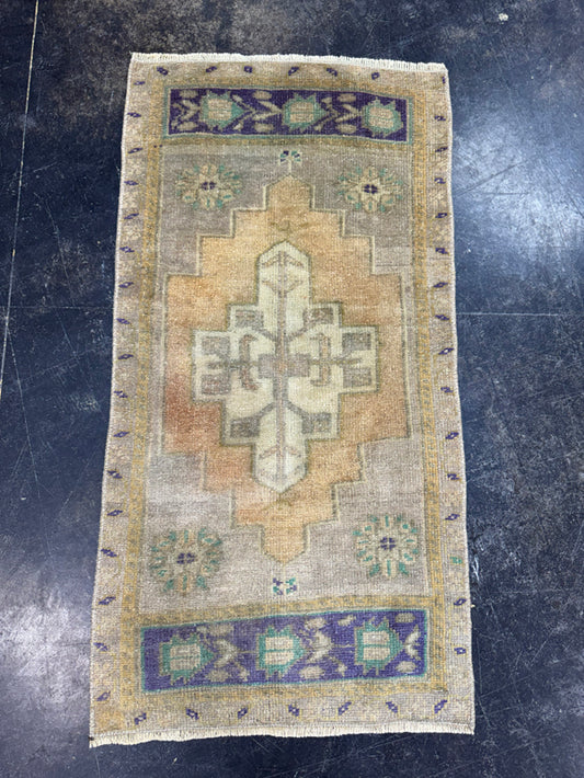 Turkish Yastik Rug 1'7" x 3'1" #23721