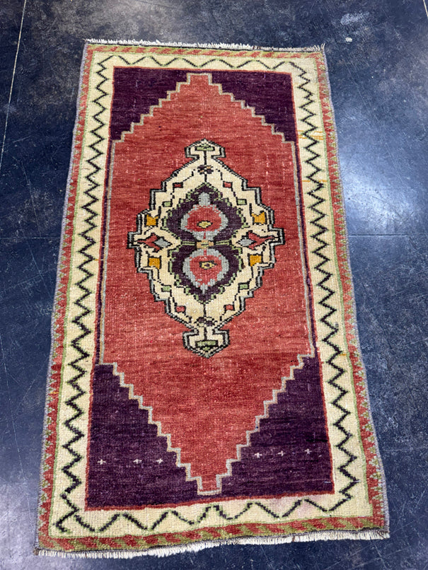 Turkish Yastik Rug 1'9" x 3'1" #23732